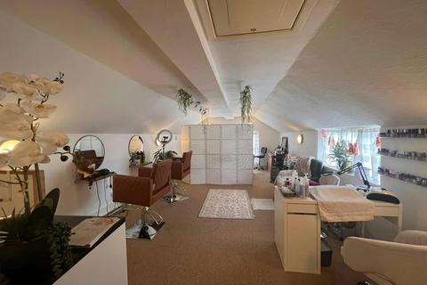 Office for sale, 10A Weston Rd Aylesbury HP22 5EG
