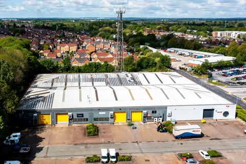 Warehouse to rent, Grosvenor Grange Warrington WA1 4SF