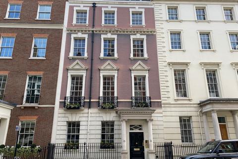 Office to rent, 25 Hill St London W1J 5LW
