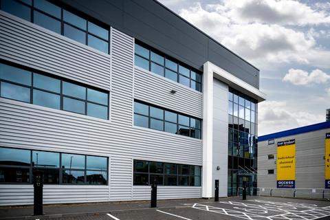 Warehouse to rent, 374 Ealing Rd Wembley HA0 1HG