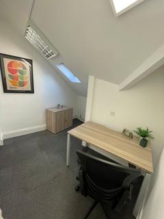 Office to rent, 85 The High St Tunbridge Wells TN1 1
