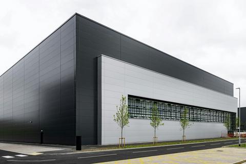 Distribution warehouse to rent, Momentum Rainham RM13