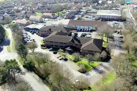 Office to rent, Horton Av Devizes SN10 2AZ