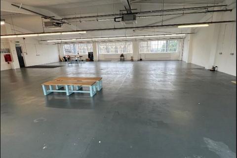 Warehouse to rent, Uttoxeter Rd Stoke On Trent ST3 1NY