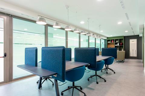 Office to rent, Fowler Ave Farnborough GU14 7JP