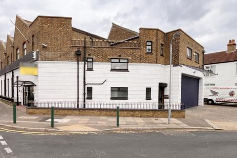 Retail property (high street) to rent, 50 Chase Rd Southend On Sea SS1 2RE