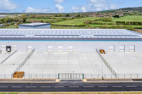 Property to rent, 3 Bow Brickhill Rd Woburn Sands MK17 8QD