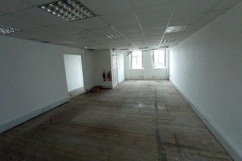 Distribution warehouse to rent, 20 Towerfield Rd Southend On Sea SS3 9QE