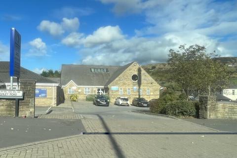 Healthcare facility to rent, Keighley Rd Halifax HX2 8AL