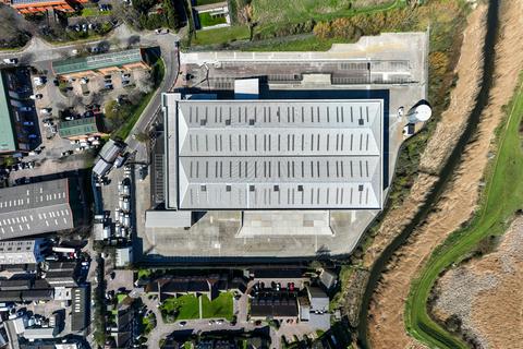 Distribution warehouse to rent, Orbital E Dartford DA1 5