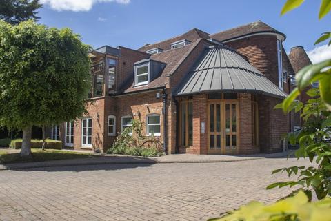 Office to rent, West St Farnham GU9 7EQ