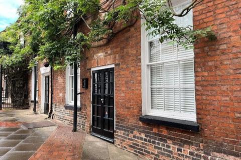 Office to rent, 2B White Lion Walk Banbury OX16 5UD