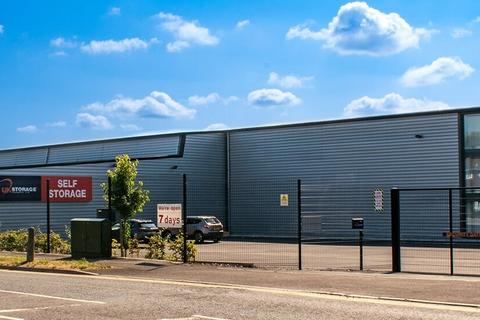 Warehouse to rent, 94 Lyde Rd Yeovil BA21 5DP