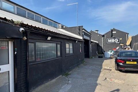 Warehouse to rent, 52-54 Alexandra Rd Enfield EN3 7EH