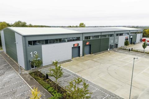 Warehouse to rent, College Rd Aylesbury HP22 5EW