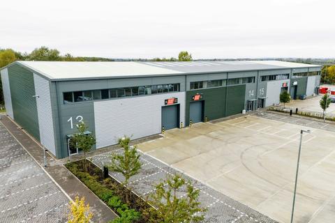 Warehouse to rent, College Rd Aylesbury HP22 5EW