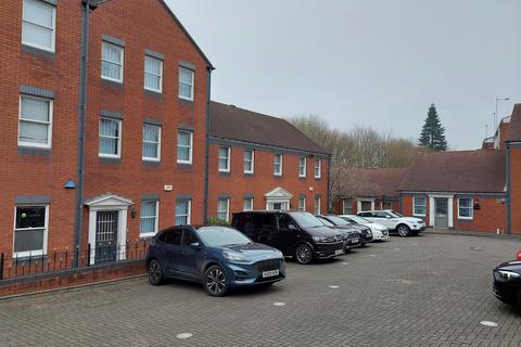 Office to rent, Vine Ln Halesowen B63 3EB