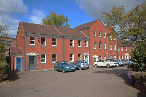 Office to rent, Vine Ln Halesowen B63 3EB
