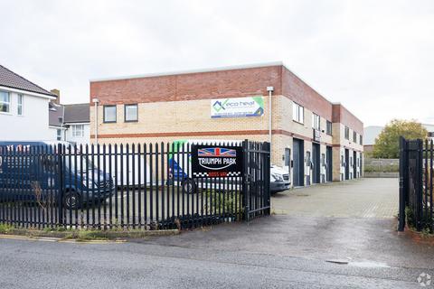 Warehouse to rent, Triumph Park, Ross Way Way Folkestone CT20 3TX
