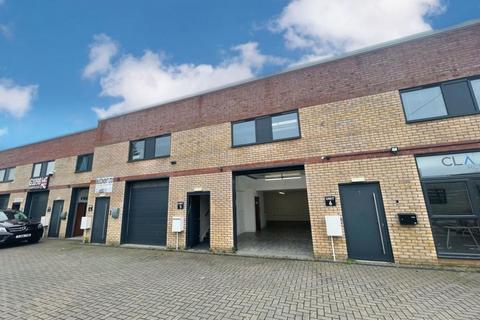 Warehouse to rent, Triumph Park, Ross Way Way Folkestone CT20 3TX