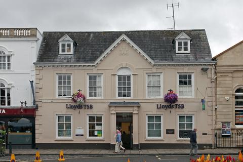 Retail property (high street) for sale, 4 Market Pl Wallingford OX10 0EH