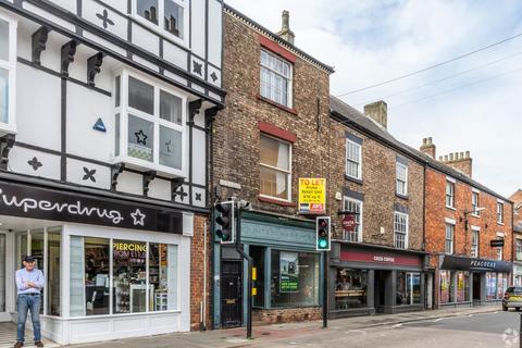 Retail property (high street) to rent, 2 Fishergate Ripon HG4 1DY