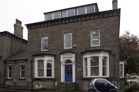 Office to rent, 52 East Para Harrogate HG1 5LT