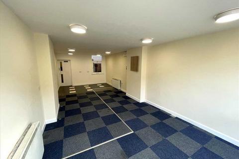 Retail property (high street) to rent, 9-11 Dunstall St Scunthorpe DN15 6LD