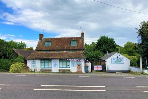 Pub for sale, 306 London Rd Leybourne ME19 5AT