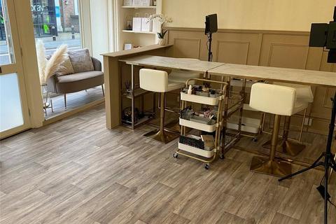 Retail property (high street) to rent, 5A Westmoreland St Harrogate HG1 5AY