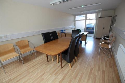 Office to rent, 21 Penlline Rd Cardiff CF14 2AA