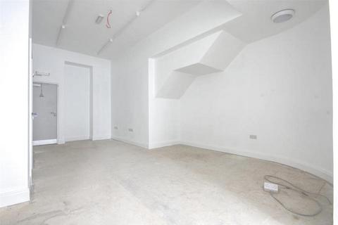 Office to rent, 49-51 High St Skipton BD23 1DT