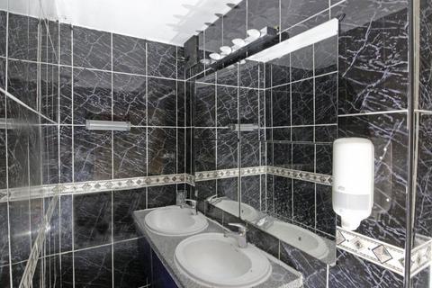 Office to rent, 185-187 Queens Rd London SE15 2ND