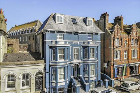 Hospitality for sale, 8 Cheriton Pl Folkestone CT20 2AZ