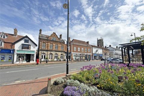 Office to rent, High St East Grinstead RH19 3AF
