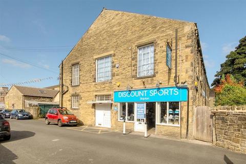 Office to rent, 1 Rope Walk Skipton BD23 1ED