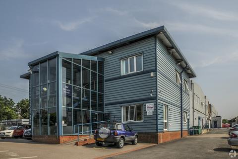 Industrial unit to rent, Station Rd Kings Langley WD4 8LQ