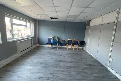 Office to rent, 336-340 Dunstable Rd Luton LU4 8JS
