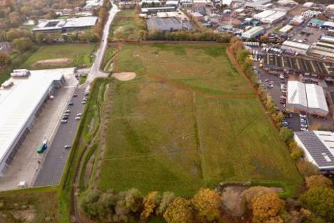 Land to rent, Ploc C Cobham Gate Wimborne BH21 7PT