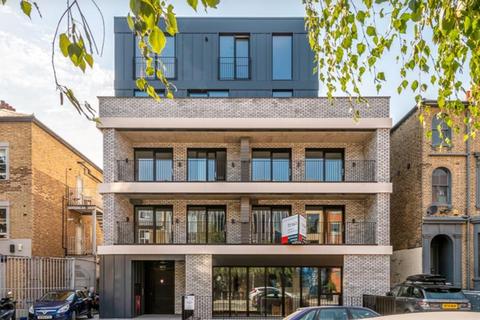 35 Shore Rd London E9 7TB