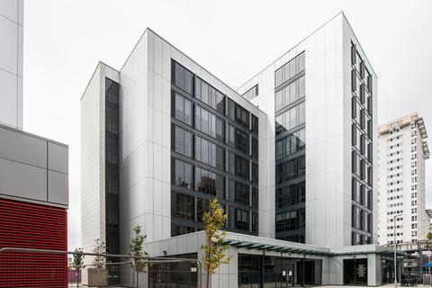 Office to rent, Tyndall St Cardiff CF10 4BQ