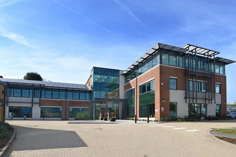 Office to rent, 41-51 Kingston Rd Leatherhead KT22 7SL
