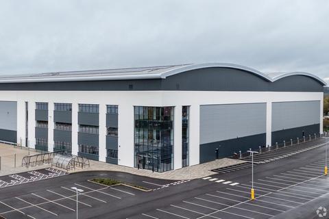 Distribution warehouse to rent, B173 Lichfield Rd Barton Under Needwood DE13 8ED