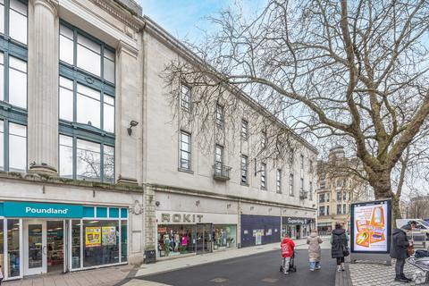 Office to rent, 15-25 Queen St Cardiff CF10 2AQ