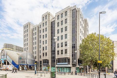 Office to rent, 41 Tower Hl London EC3N 4SG