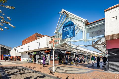 Retail property (high street) to rent, 28 Borough Rd Birkenhead CH41 2RA