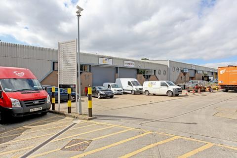 Warehouse to rent, Victoria Rd London W3 6UU