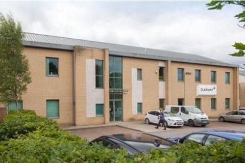 Office to rent, Green Ln Yeadon LS19 7BA