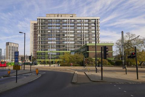 Office to rent, Addiscombe Rd Croydon CR0 6SR