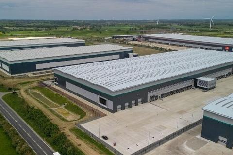 Warehouse to rent, Watling St Crick NN6 7GZ